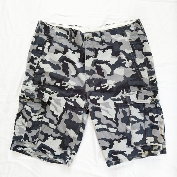 gray camo cargo shorts